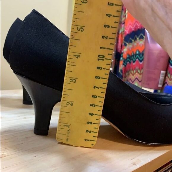 NWOT Sz 11WW Ros Hommerson heels - Picture 5 of 6